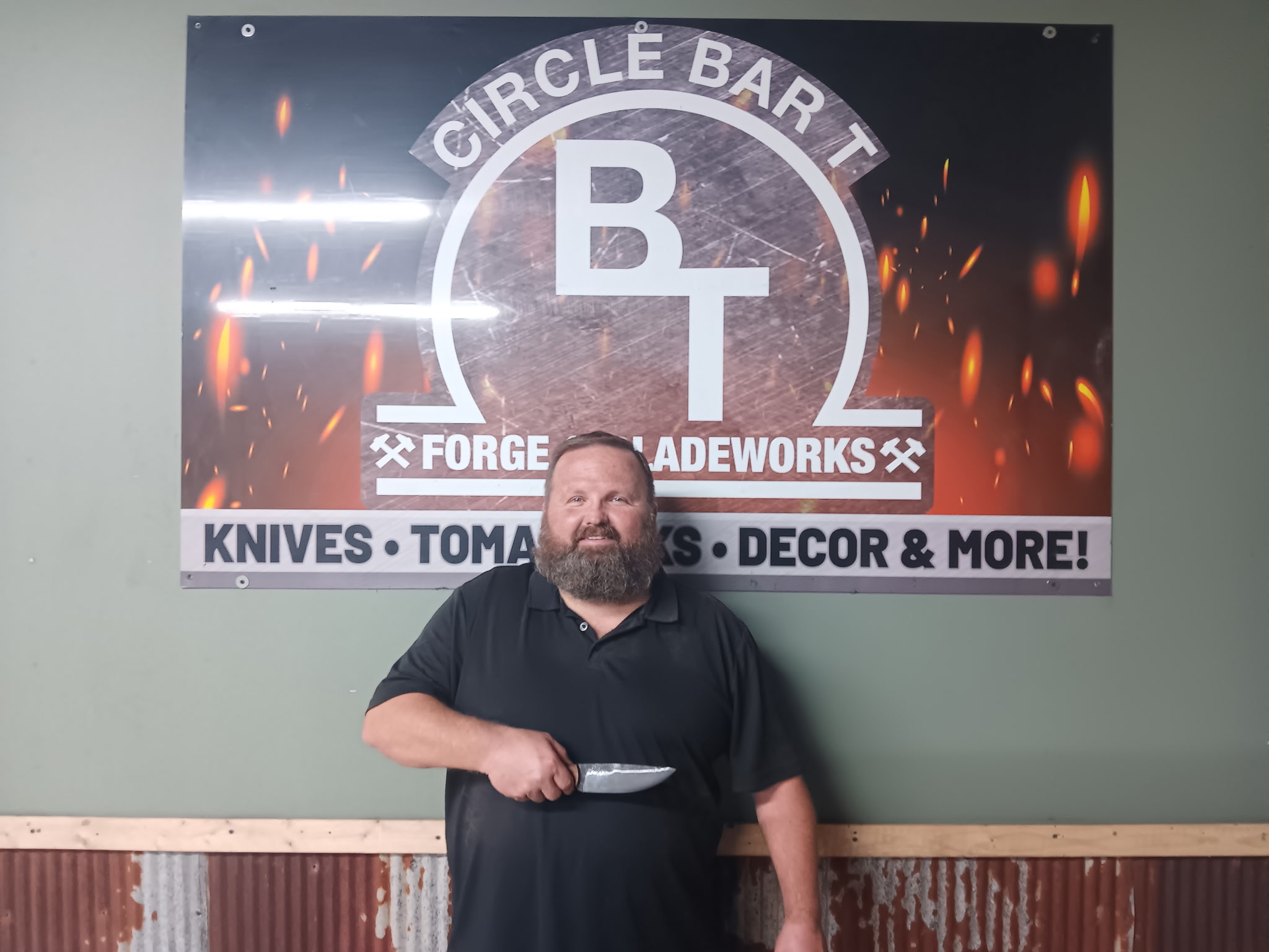 Circle Bar T Forge